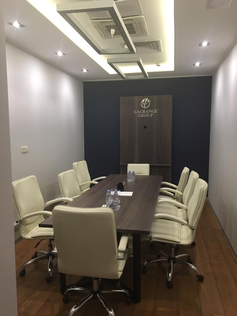 Столы для переговоров на заказ.